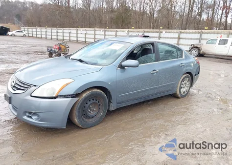 2011 Nissan Altima 2.5 S z USA, uszkodzony, nr VIN 1N4AL2AP9BN446520